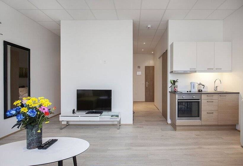 استودیو خانوادگی, Blue Mountain Apartments By Heimaleiga