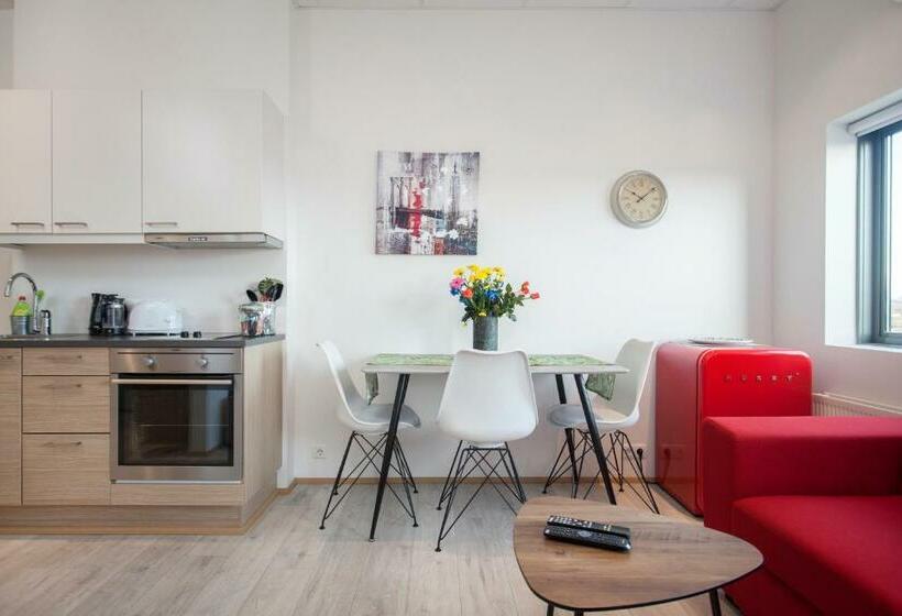 استودیوی لوکس, Blue Mountain Apartments By Heimaleiga