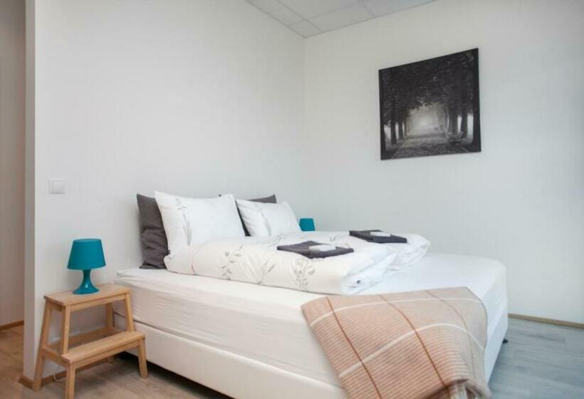 استودیوی لوکس, Blue Mountain Apartments By Heimaleiga