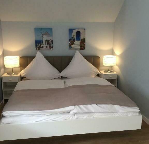 Номер Deluxe, Achilles