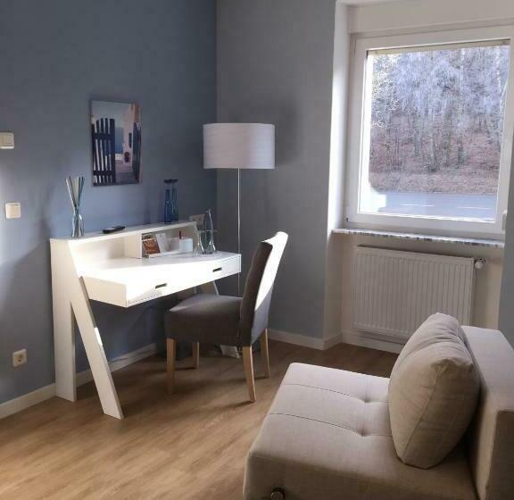 Номер Deluxe, Achilles