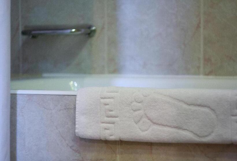 اتاق استاندارد, Astoria Lux