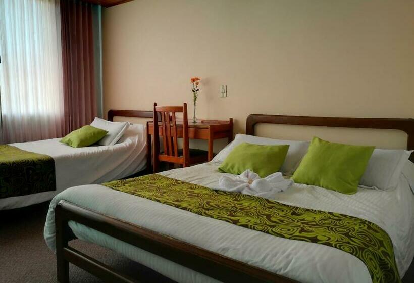 スタンダードトリプルルーム, Hisca