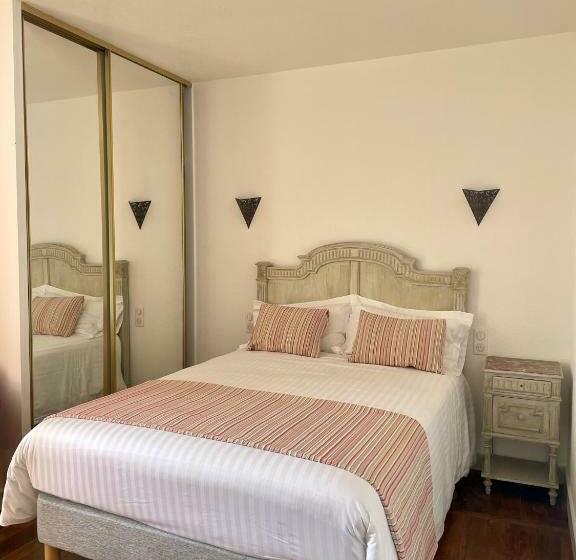 חדר סופריור, La Chatelleraie