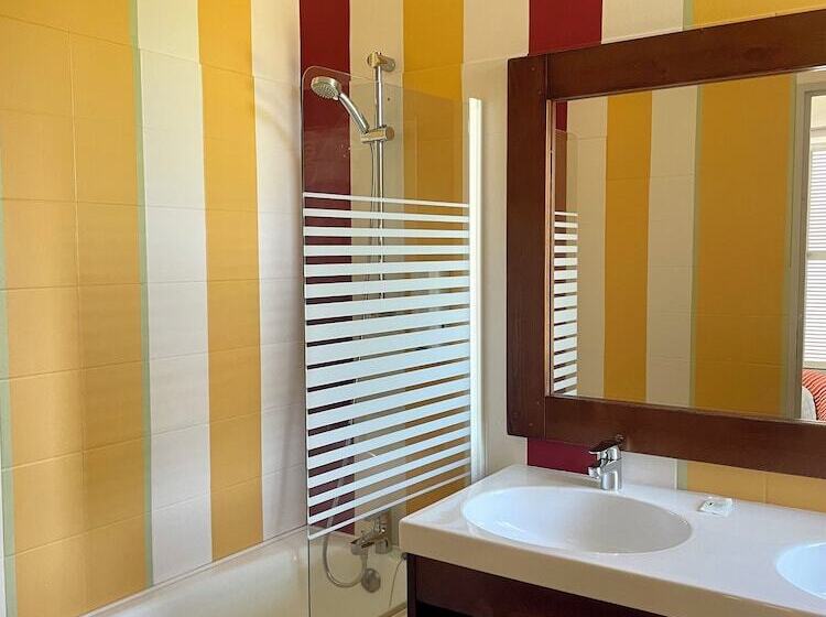 חדר סופריור, La Chatelleraie