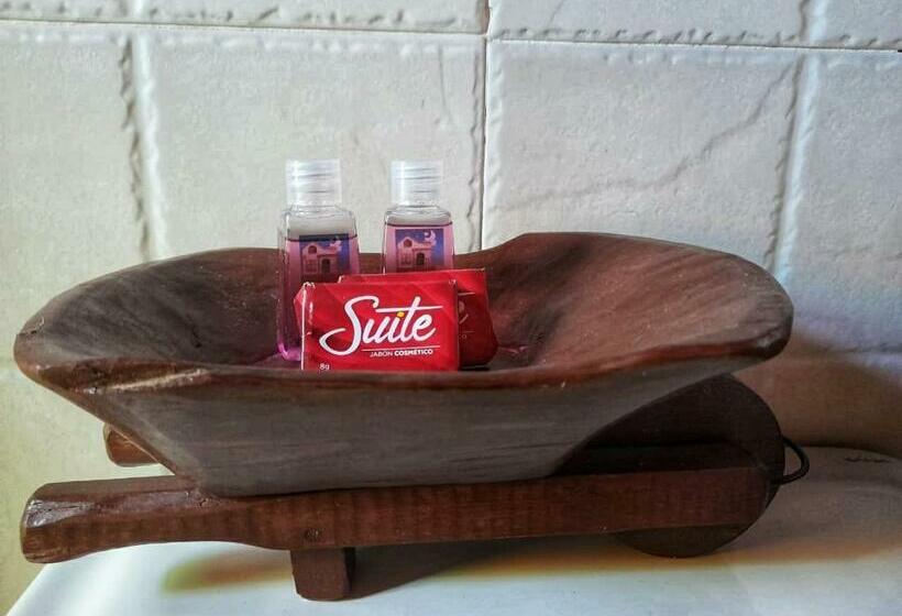 バルコニー付スイート, Boutique La Cueva De La Luna, El Arte Se Hace Descanso