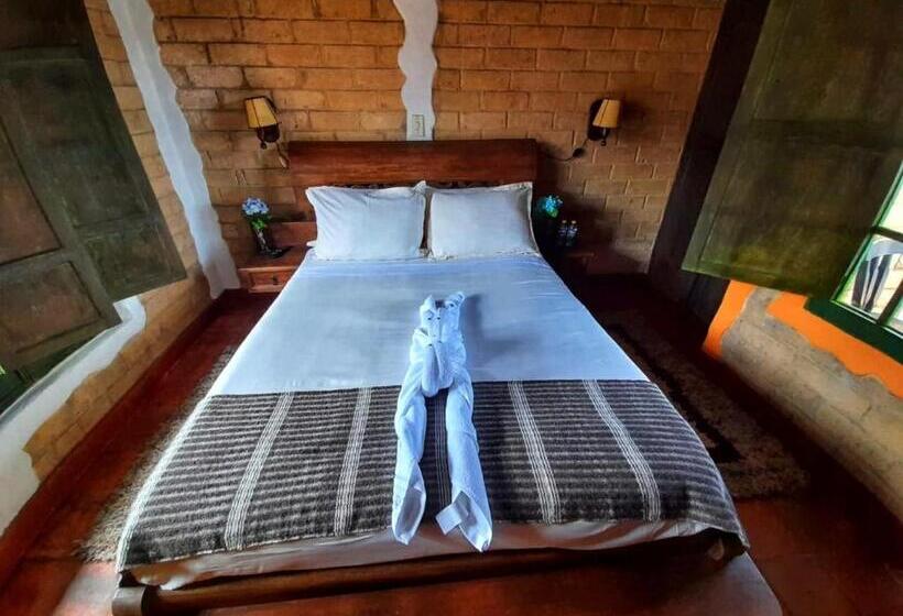 バルコニー付スイート, Boutique La Cueva De La Luna, El Arte Se Hace Descanso