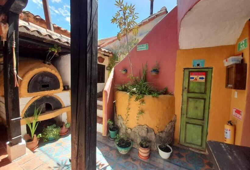 バルコニー付スイート, Boutique La Cueva De La Luna, El Arte Se Hace Descanso