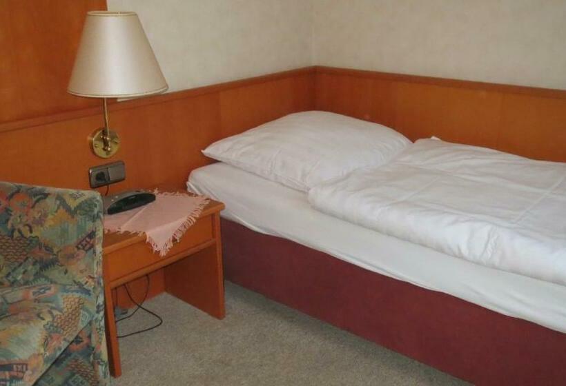 חדר סטנדרט יחיד, Pension Thiel