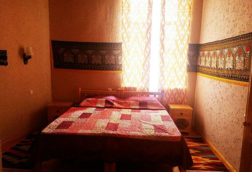 اتاق استاندارد, Qosha Darvoza