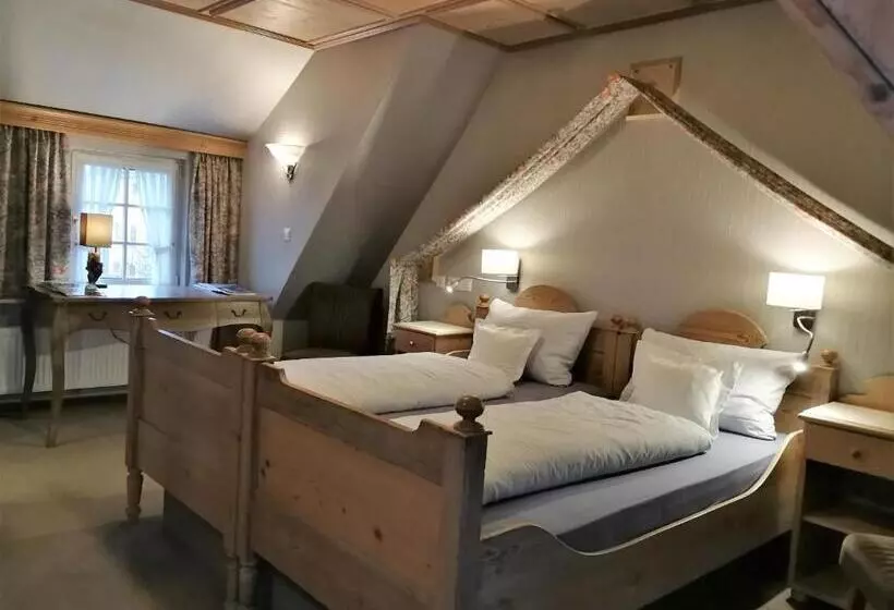 デラックスルーム, Schieferhof