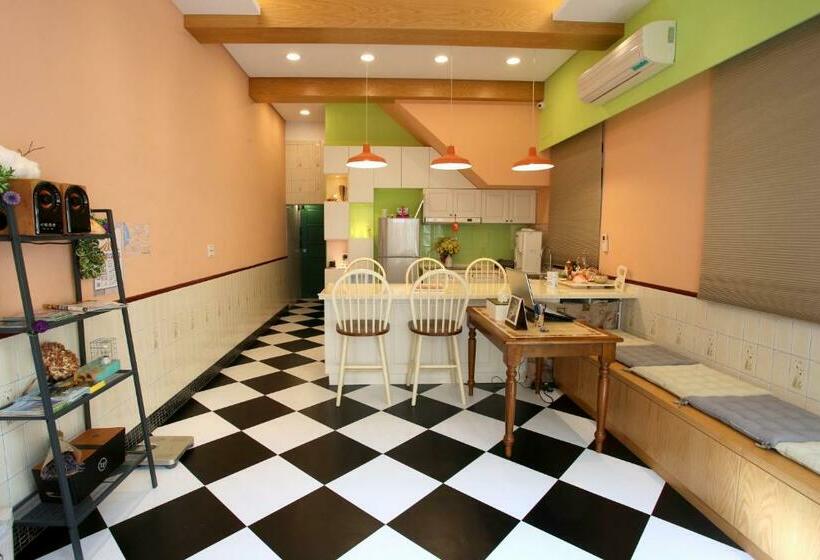 اتاق استاندارد, Mu Ju B&b