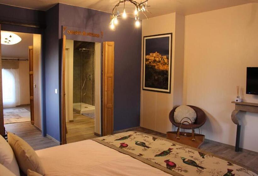 Полулюкс Вид на Бассейн, Sous Les Platanes B&b