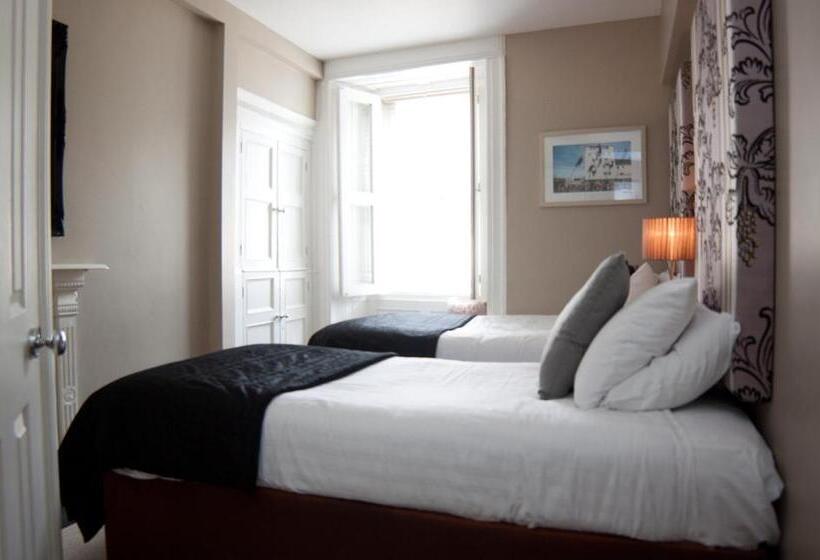 标准间, 7 Boutique