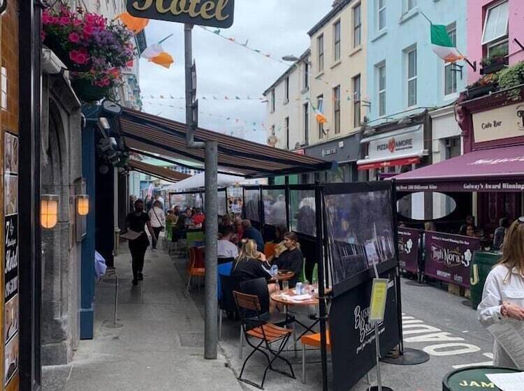 标准间, 7 Boutique