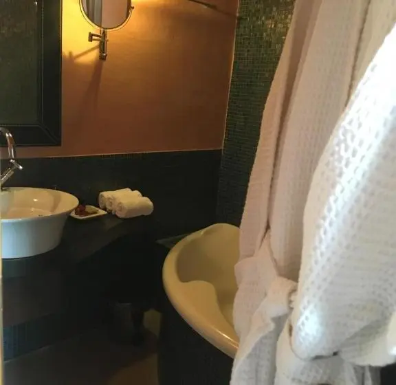 バルコニー付スイート, B&b Locanda Toscanini