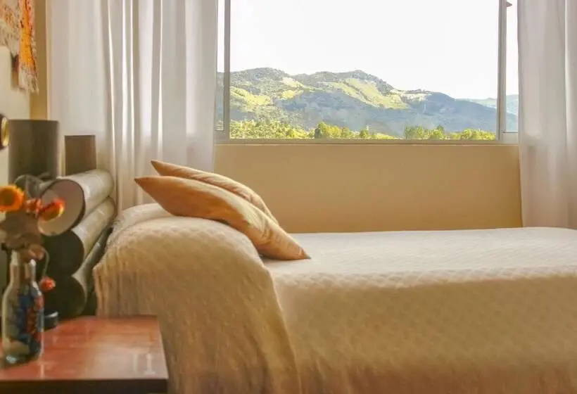 Basic-huone Parivuode, Casa Encuentro Ecolodge