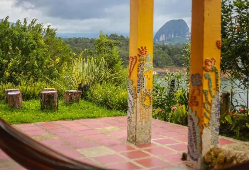 Vuode Makuusalissa, Casa Encuentro Ecolodge