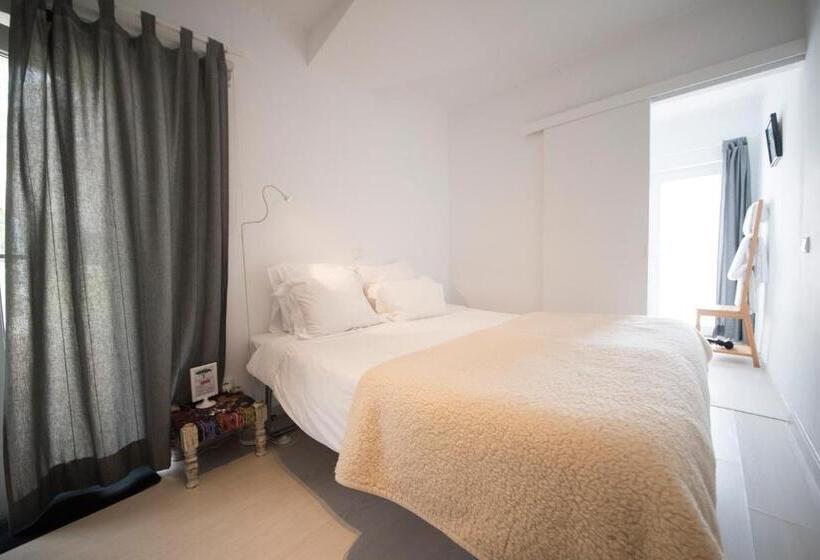 스탠다드 방갈로, Casal Do Frade