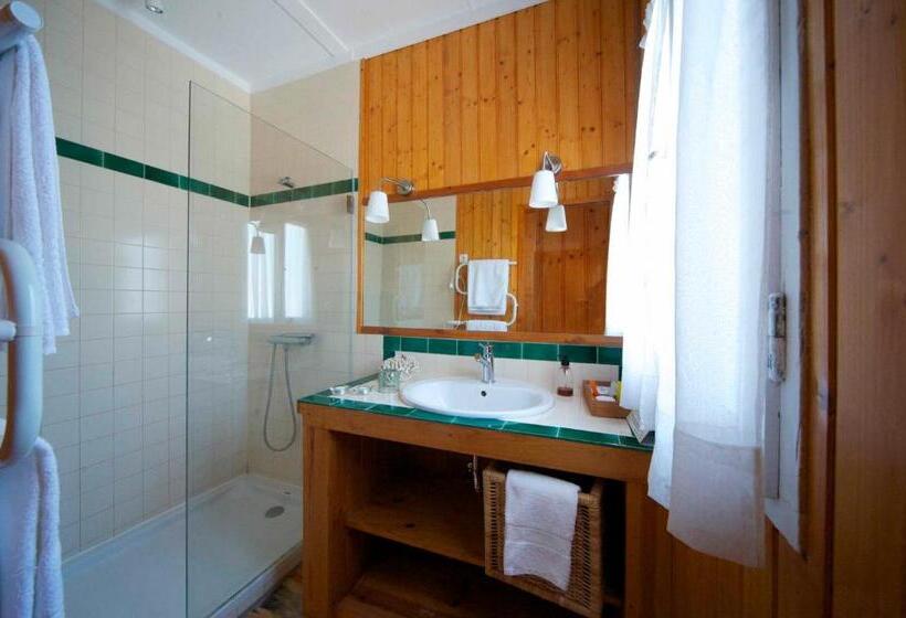 스탠다드 방갈로, Casal Do Frade