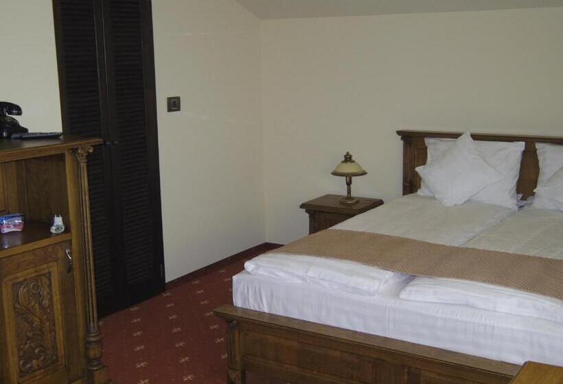 标准间, Castel Royal