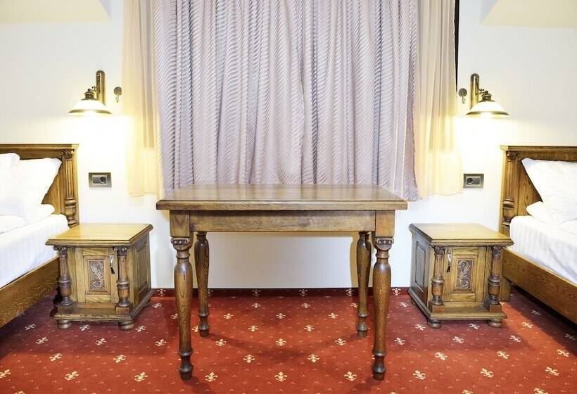 标准间, Castel Royal