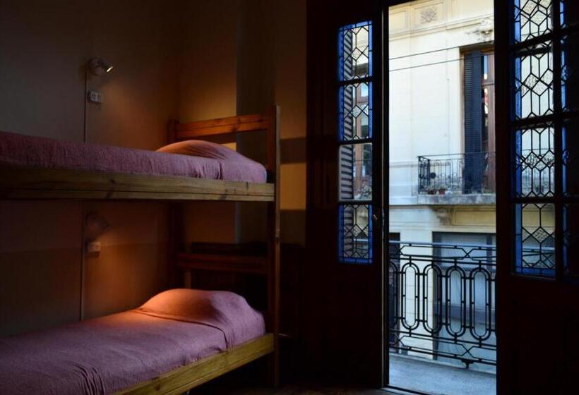 تختخواب در اتاق مشترک, Che Argentina Hostel Suites