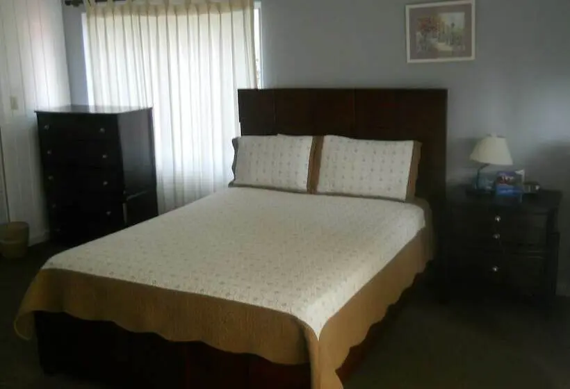 استودیوی استاندارد با تخت دوبل, Coral Harbour Beach House And Villas