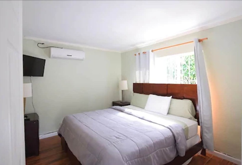 استودیوی استاندارد با تخت دوبل, Coral Harbour Beach House And Villas