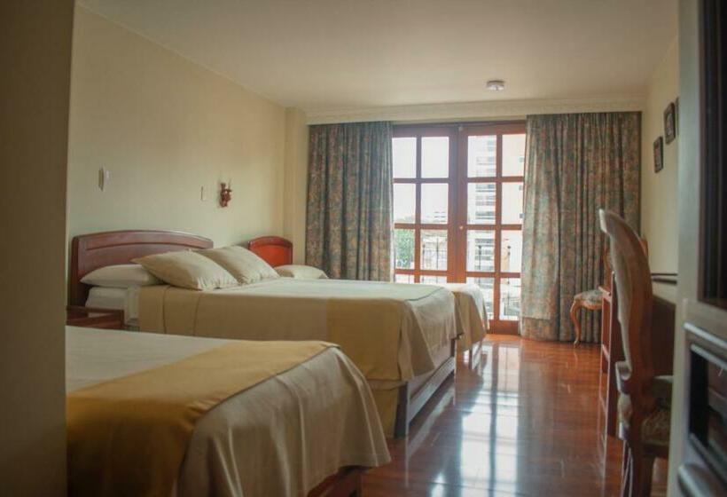 4인용 스탠다드 룸, Dinastia Real