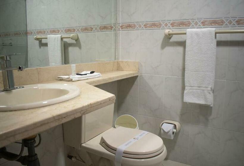 4인용 스탠다드 룸, Dinastia Real