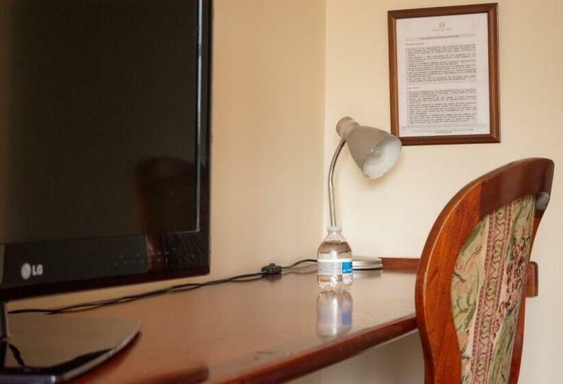 4인용 스탠다드 룸, Dinastia Real