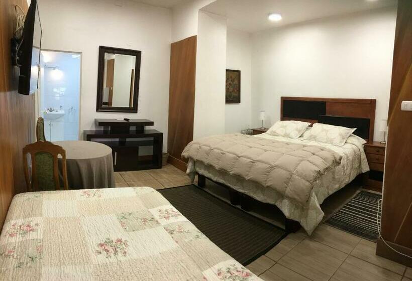 اتاق استاندارد سه نفره, Eco Hostal Offenbacher Hof