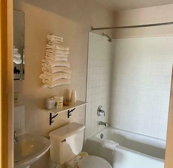 家族用バンガロー, Green Creek Inn And Rv Park