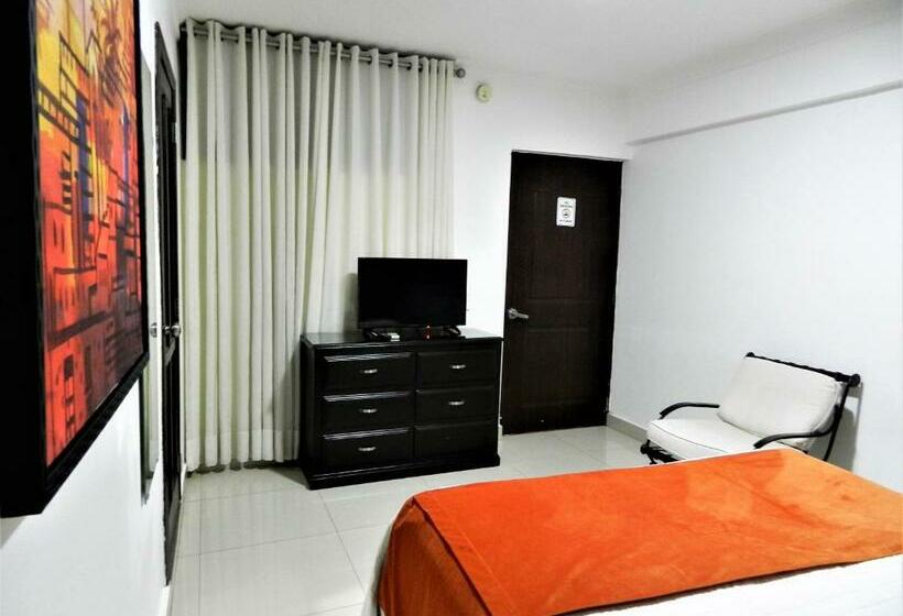 اتاق استاندارد, La Colonia