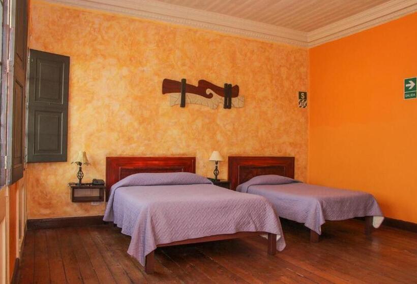 标准三人间, Hostal Los Balcones De Moral Y Santa Catalina