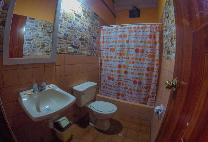 חדר סטנדרט לארבעה, Hostal Los Balcones De Moral Y Santa Catalina