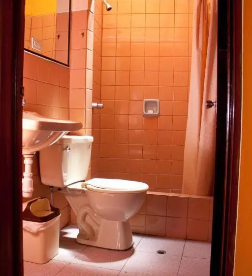 スタンダード4人部屋, Hostal Los Balcones De Moral Y Santa Catalina