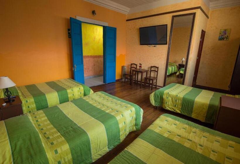 四人标准间, Hostal Los Balcones De Moral Y Santa Catalina