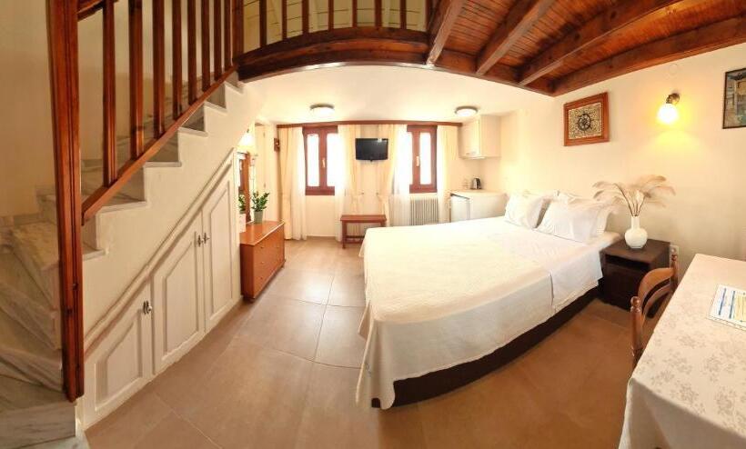 דירת חדר, Kastro