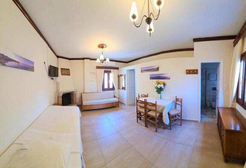 דירת חדר, Kastro