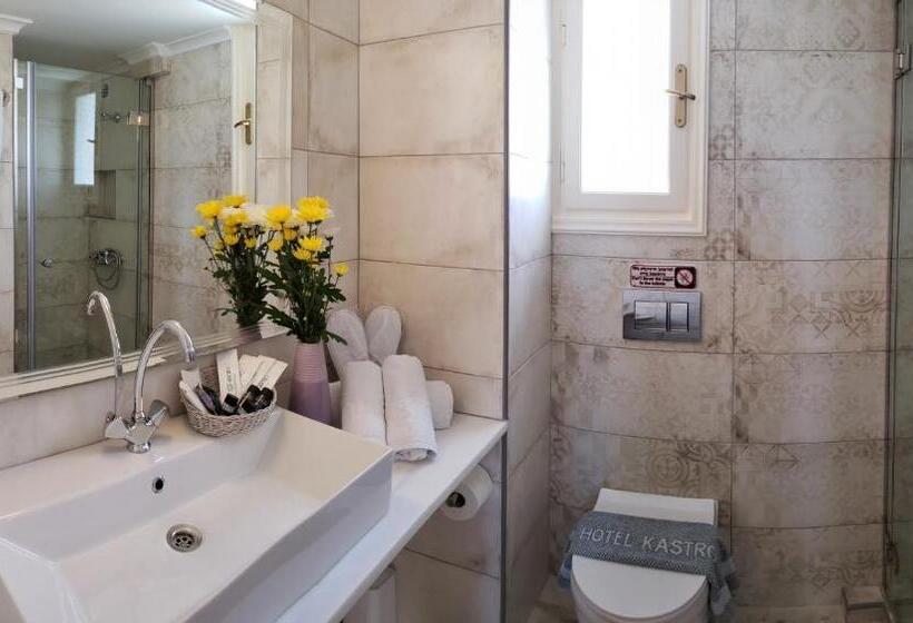 דירת חדר, Kastro