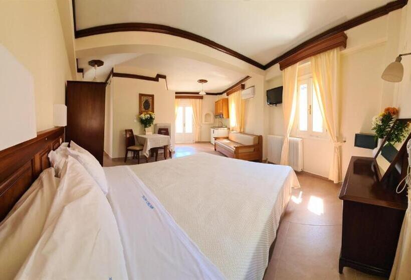 חדר סטנדרט נוף לבריכה, Kastro