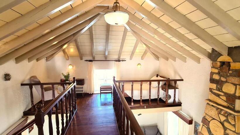 סוויטה עם מרפסת, Kastro