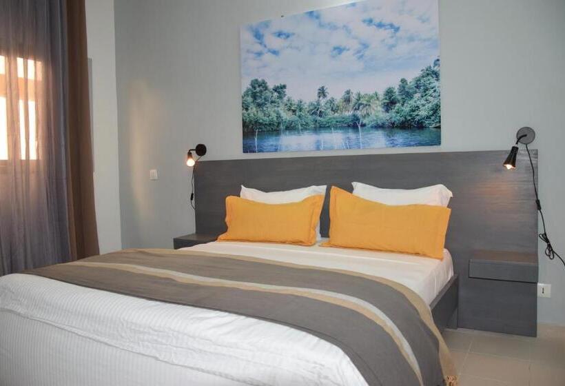 اتاق استاندارد, Le Marly