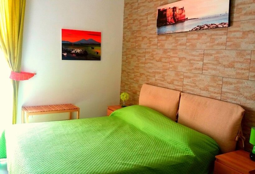 اتاق استاندارد, Megaride Santa Lucia