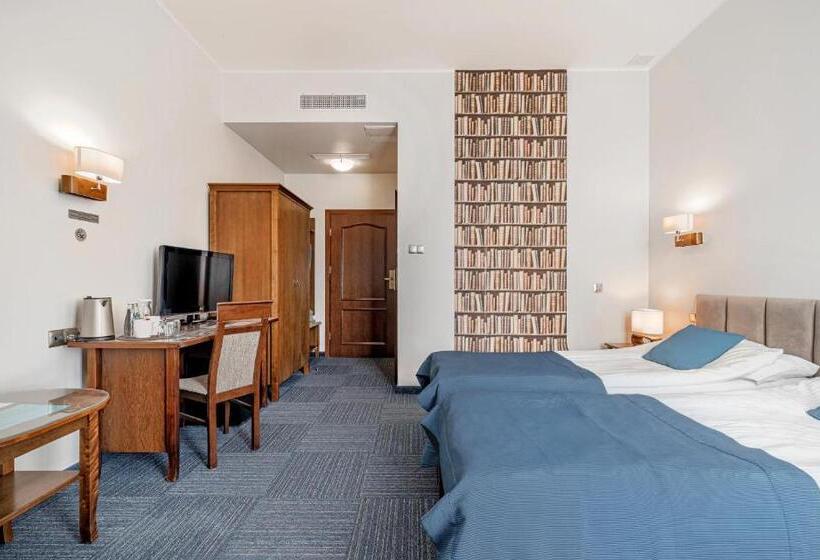 اتاق استاندارد سه نفره, Młyn Aqua Spa Biblioteka
