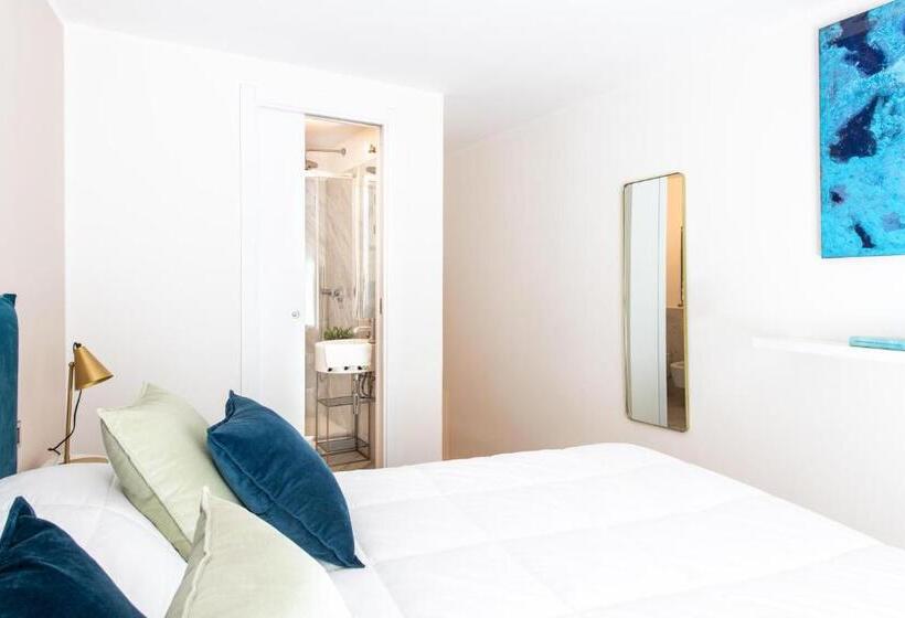 اتاق استاندارد, Moncada Suites & Apartments