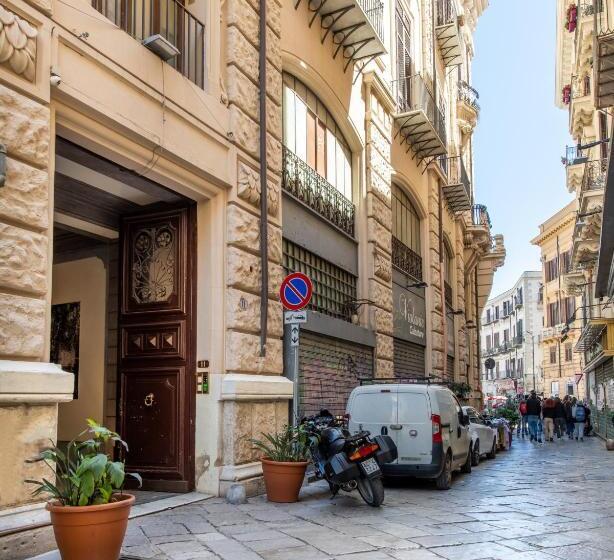 آپارتمان لوکس 1 خوابه, Moncada Suites & Apartments