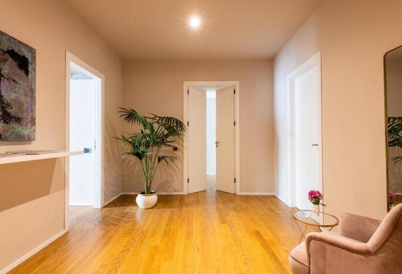 آپارتمان لوکس 1 خوابه, Moncada Suites & Apartments